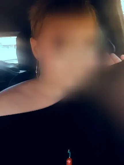 Demi, 37