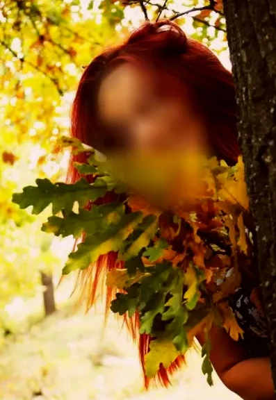 Lily, 32