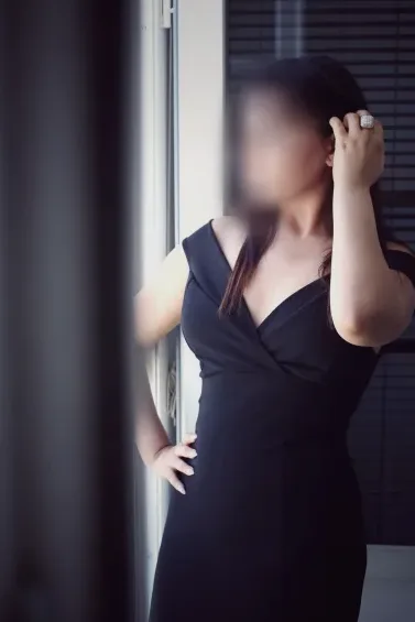 Megan, 37