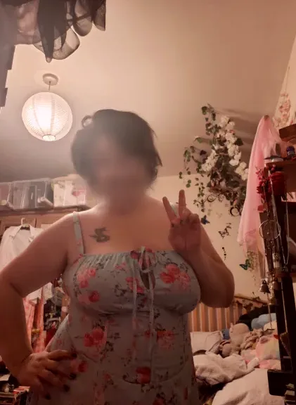 Mia, 39