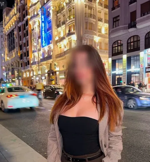 Mila, 26