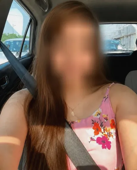 Niamh, 35