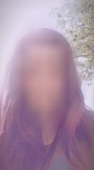 Nicola, 29