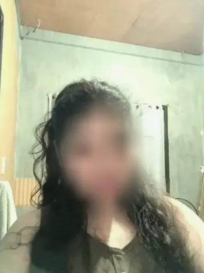 Olivia, 20