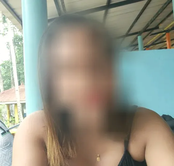 Rhian, 34