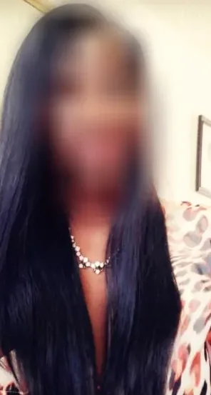 Sarah, 39